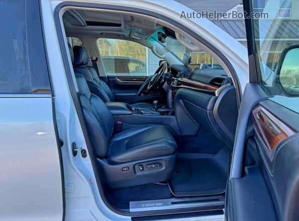 JTJHY7AX5H4247578 2017 LEXUS LX570 Белый Вид сзади