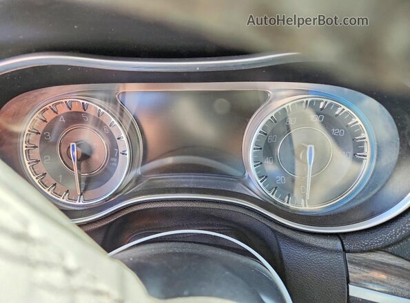 2C3CCAAG9LH230050 2020 CHRYSLER 300 Blue Vista de los asientos traseros