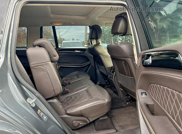 4JGDF7DE2HA962560 2017 MERCEDES-BENZ GLS-CLASS Серый Вид салона спереди