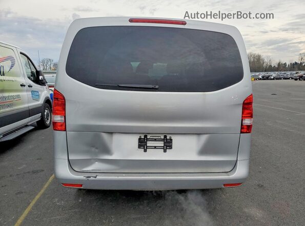 WD4PG2EE1G3132869 2016 MERCEDES-BENZ METRIS Серый Вид салона спереди