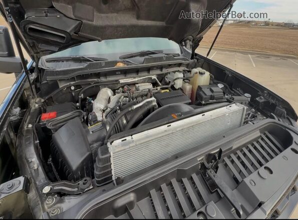1GC4YMEY4NF335301 2022 CHEVROLET ALL MODELS Black Vista del salpicadero