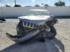 2019 Jeep Cherokee Latitude Plus Silver vin: 1C4PJLLB2KD318644