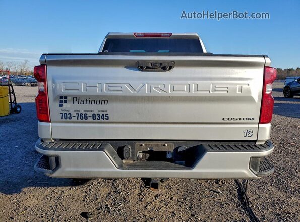 3GCPDBEK1NG504603 2022 CHEVROLET ALL MODELS Серебряный Вид салона спереди