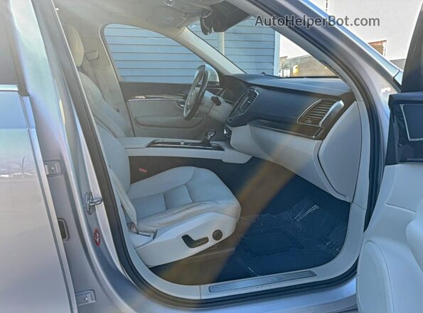 YV4A22PK1J1204266 2018 VOLVO XC90 Серебряный Вид сзади
