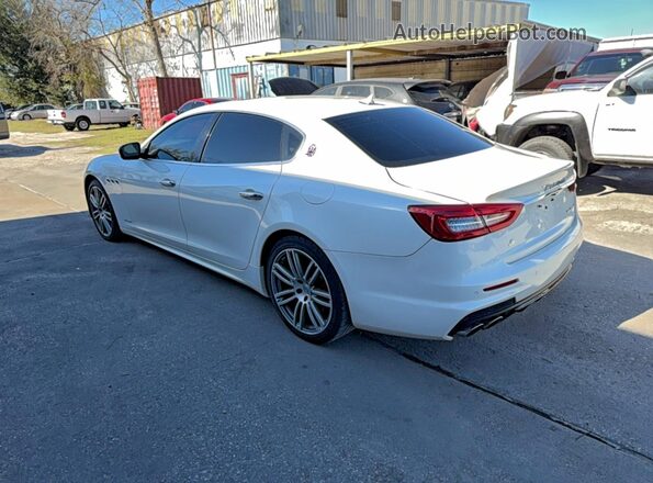 ZAM56RPS0H1236696 2017 MASERATI QUATTROPOR Белый Передняя правая четверть