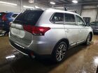 2018 Mitsubishi Outlander Es Silver vin: JA4AD2A39JZ015908