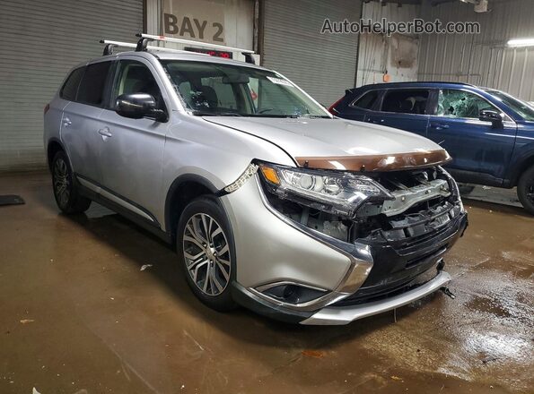 JA4AD2A39JZ015908 2018 MITSUBISHI OUTLANDER Silver Delantero derecho