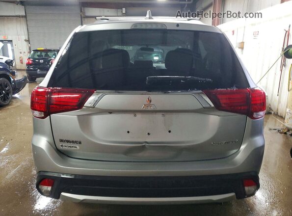 JA4AD2A39JZ015908 2018 MITSUBISHI OUTLANDER Silver Vista trasera