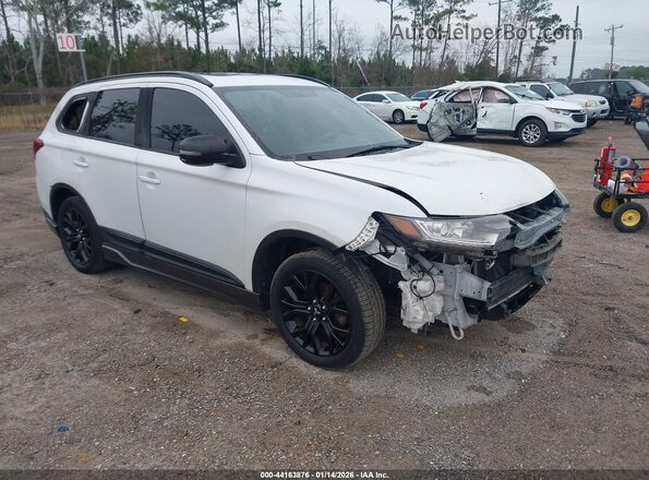 JA4AD3A34JZ033187 2018 MITSUBISHI OUTLANDER White Przód prawy