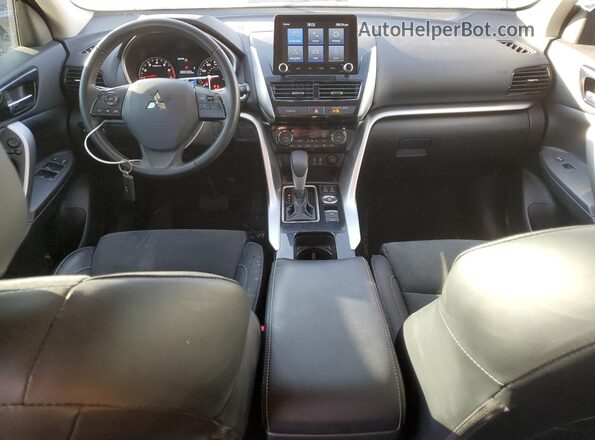 JA4ATWAA0PZ050824 2023 MITSUBISHI ECLIPSE Серебряный Вид панели приборов