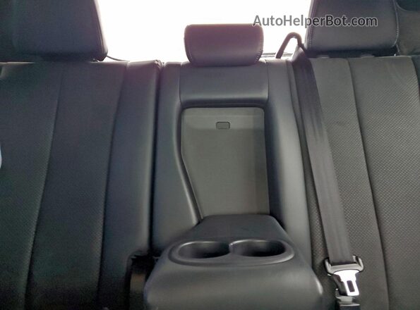 JA4ATWAA2PZ050176 2023 MITSUBISHI ECLIPSE Серебряный Вид задних сидений