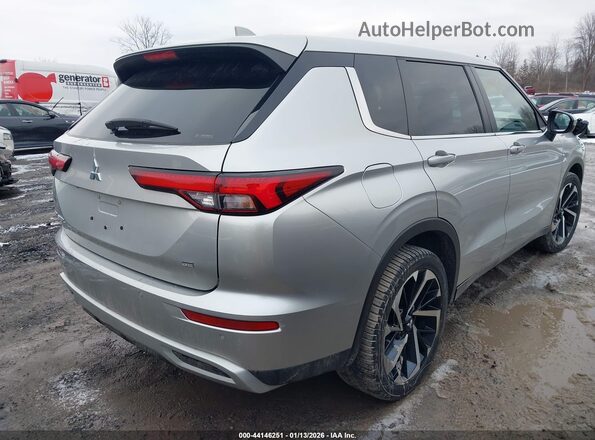 JA4J4UA83PZ024555 2023 MITSUBISHI OUTLANDER Серебряный Задняя правая четверть