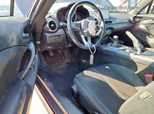 JC1NFAEKXJ0138647 2018 FIAT 124 Синий Вид панели приборов