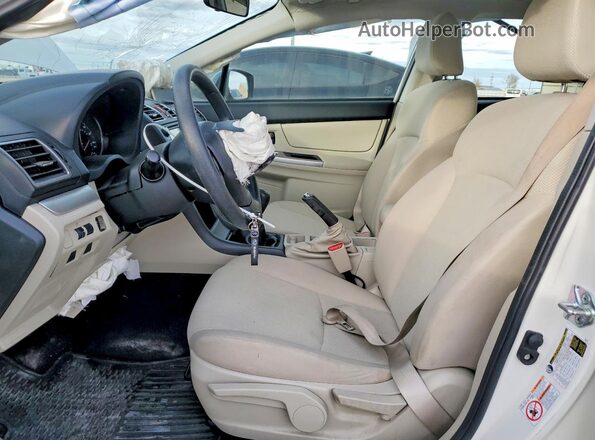 JF1GPAA65G9290797 2016 SUBARU IMPREZA Белый Вид салона спереди