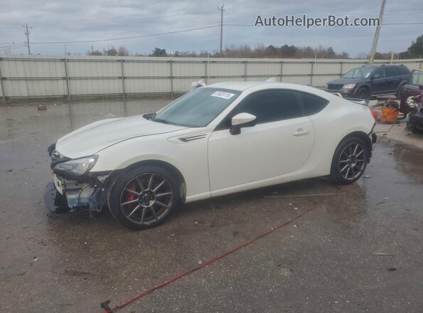 JF1ZCAC11L9700379 2020 SUBARU BRZ Белый Передняя левая четверть
