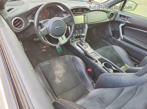 JF1ZCAC15G8603083 2016 SUBARU BRZ Серебряный Вид панели приборов