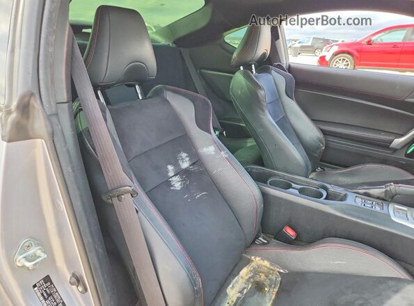 JF1ZCAC15G8603083 2016 SUBARU BRZ Серебряный Вид задних сидений