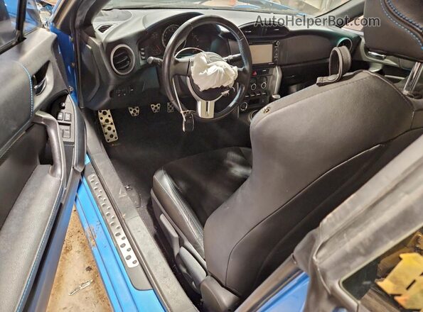 JF1ZCAC19G9600665 2016 SUBARU BRZ Синий Вид панели приборов