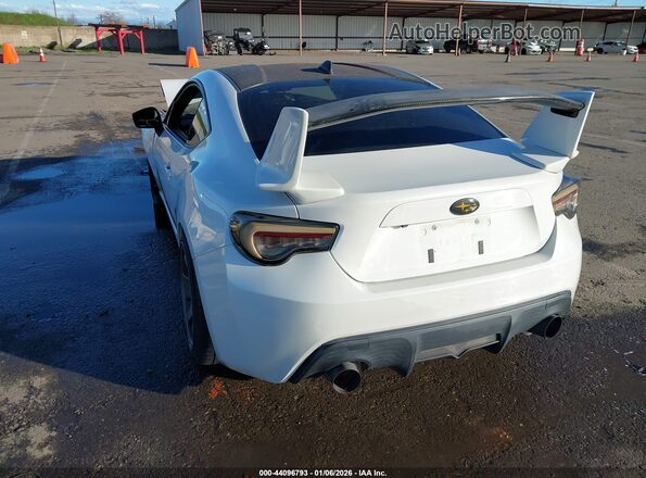 JF1ZCAC19H8603914 2017 SUBARU BRZ Белый Задняя левая четверть