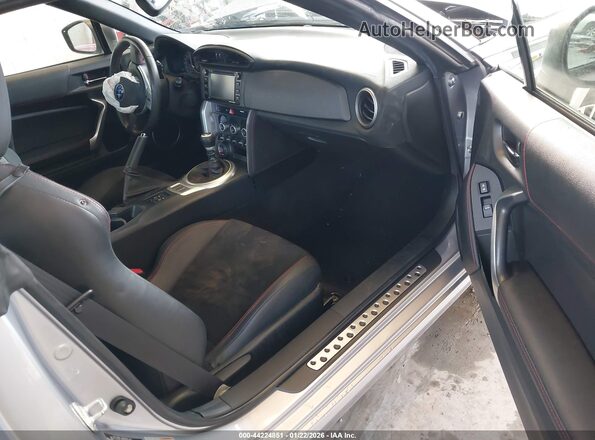 JF1ZCAC1XG9602697 2016 SUBARU BRZ Silver Вид салону спереду