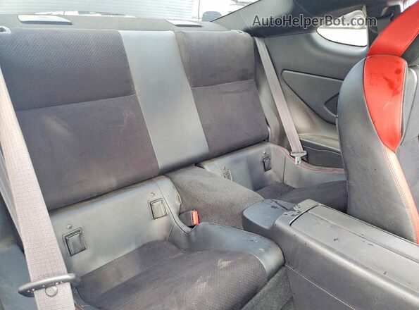 JF1ZDBE12S9700535 2025 SUBARU BRZ Silver Widok tylnych siedzeń