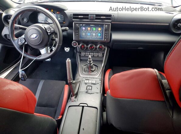 JF1ZDBE12S9700535 2025 SUBARU BRZ Silver Widok deski rozdzielczej