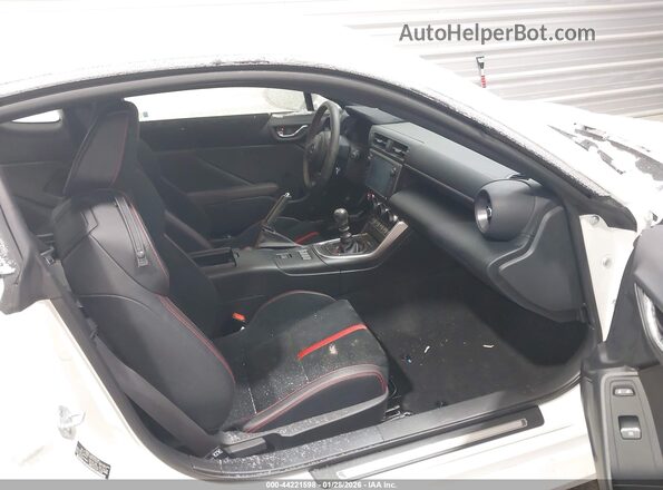 JF1ZDBE16N9703829 2022 SUBARU BRZ Белый Вид салона спереди