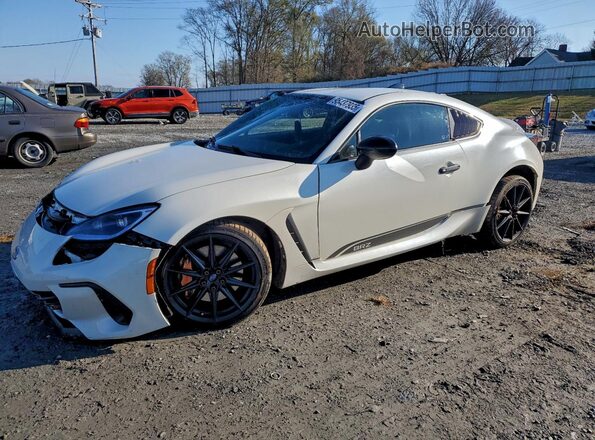 JF1ZDBS11S9701101 2025 SUBARU BRZ Белый Передняя левая четверть