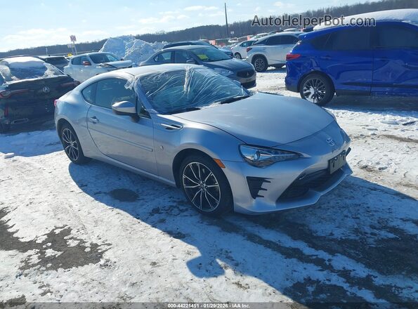 JF1ZNAA14K8700622 2019 TOYOTA 86 Silver Delantero derecho