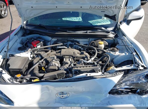 JF1ZNAA14L8753709 2020 TOYOTA 86 White Widok z tyłu