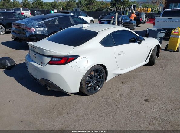 JF1ZNBE18R9760150 2024 TOYOTA GR86 Белый Задняя правая четверть