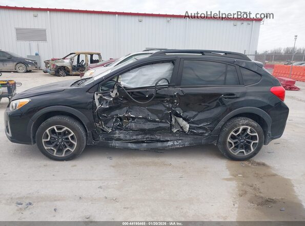 JF2GPAKC4H8208467 2017 SUBARU CROSSTREK Черный Вид спереди