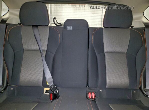 JF2GTABC7JH336980 2018 SUBARU CROSSTREK Серебряный Вид задних сидений
