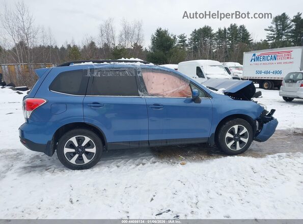 JF2SJARC5HH422126 2017 SUBARU FORESTER 2.5 Синий Вид задней части салона