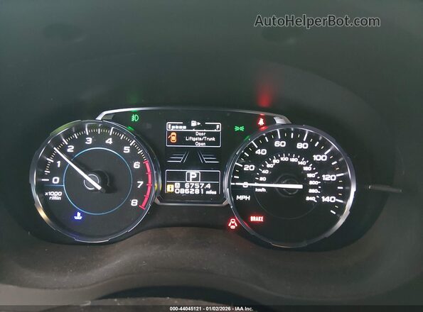 JF2SJAWC0JH478811 2018 SUBARU FORESTER 2.5I TO White Widok tylnych siedzeń