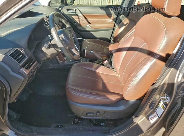 JF2SJAWC7HH434556 2017 SUBARU FORESTER 2.5I TO Коричневый Вид салона спереди