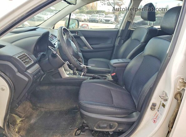 JF2SJGDC7GH475838 2016 SUBARU FORESTER2. Белый Вид салона спереди