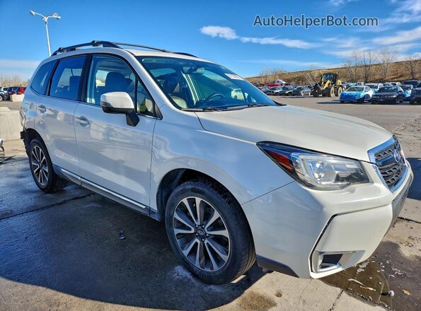 JF2SJGTC4HH501718 2017 SUBARU FORESTER2. White Delantero derecho