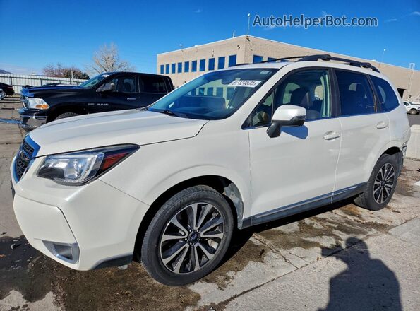 JF2SJGTC4HH501718 2017 SUBARU FORESTER2. White Vista tres cuartos delantera izquierda