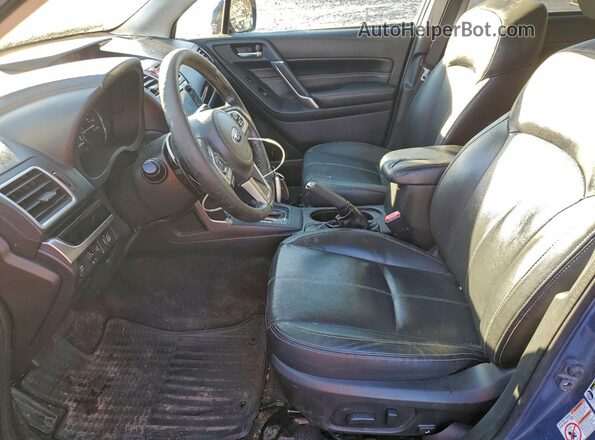JF2SJGTC8HH420656 2017 SUBARU FORESTER2. Синий Вид салона спереди