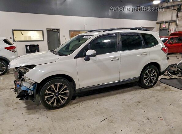 JF2SJGWC6JH432452 2018 SUBARU FORESTER2. White Przód lewy