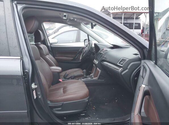 JF2SJGWC8HH421883 2017 SUBARU FORESTER2. Gray Widok wnętrza z przodu
