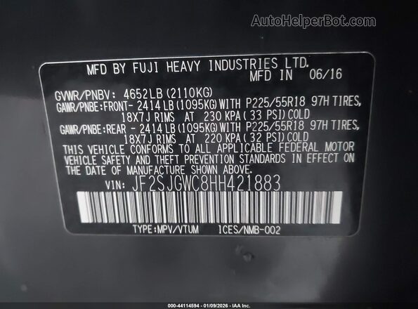 JF2SJGWC8HH421883 2017 SUBARU FORESTER2. Gray Widok komory silnika