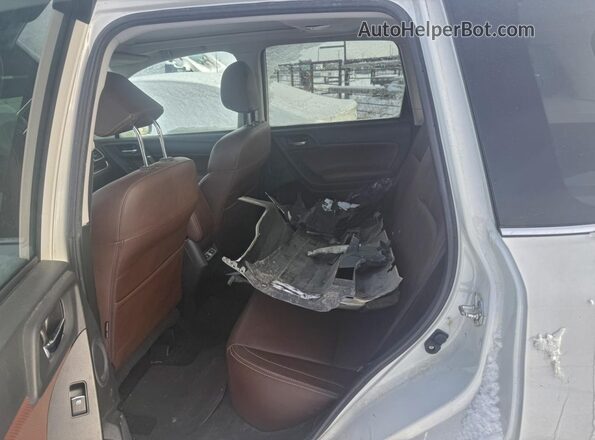 JF2SJHWC0JH615271 2018 SUBARU FORESTER2. White Widok wnętrza z przodu