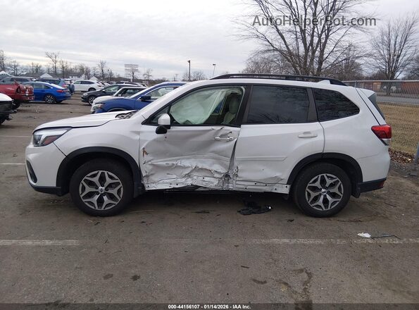 JF2SKAJC1LH471390 2020 SUBARU FORESTER Белый Вид спереди