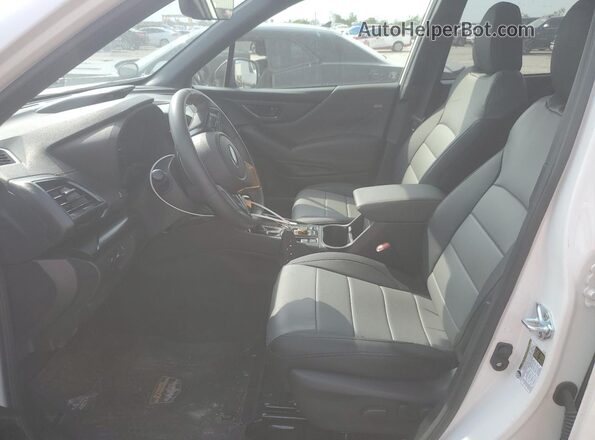 JF2SKAJC1RH530091 2024 SUBARU FORESTER Белый Вид салона спереди