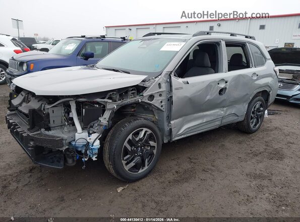 JF2SLSED2SH424860 2025 SUBARU FORESTER Silver Передня ліва чверть