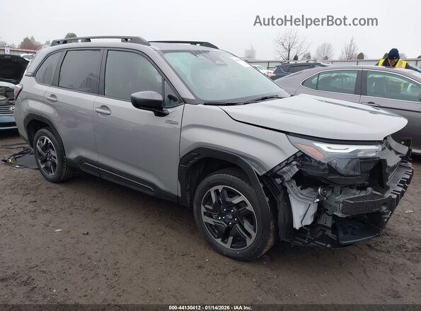 JF2SLSED2SH424860 2025 SUBARU FORESTER Silver Передня права чверть