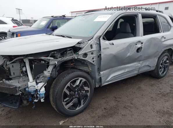 JF2SLSED2SH424860 2025 SUBARU FORESTER Silver Вид спереду