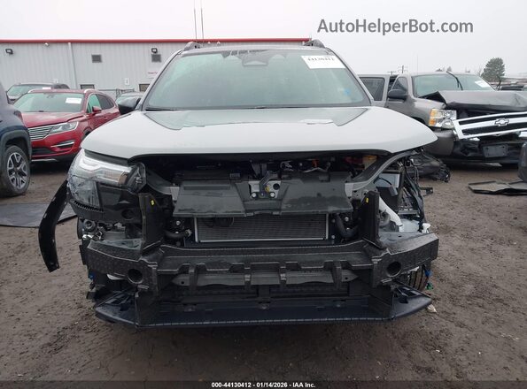 JF2SLSED2SH424860 2025 SUBARU FORESTER Silver Вид задньої частини салону